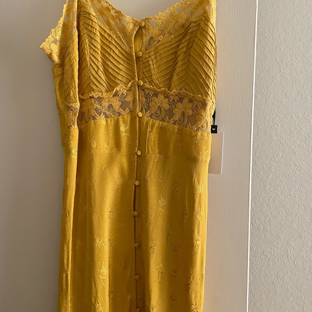 ASTR the label dream catcher midi dress